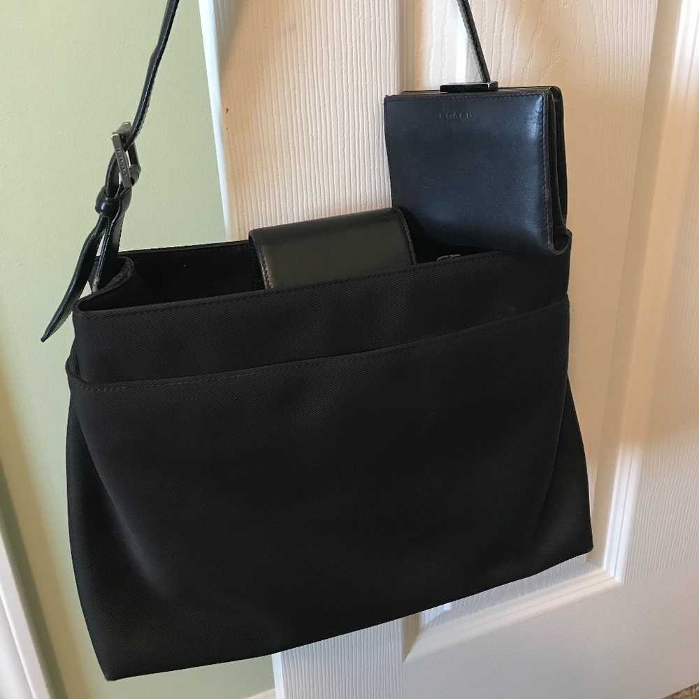 Black coach purse and coordinating wallet
